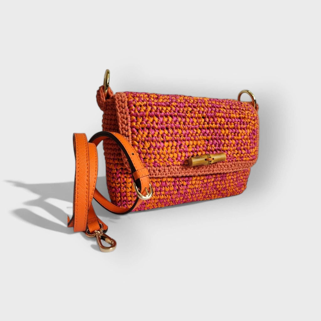 Bolsa de Ráfia coleção Sunset nas cores fúcsia e laranja