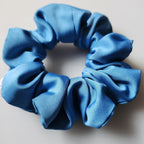 Scrunchie Cetim Celeste