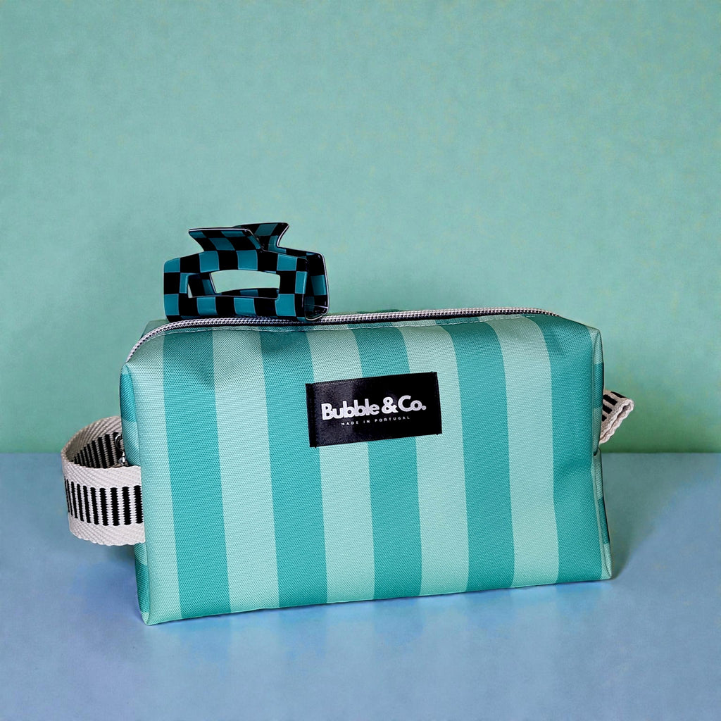 Necessaire + Mola de Cabelos RIVIERA GREEN - O duo perfeito do dia a dia